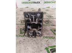 Recambio de soporte guardabarros trasero para renault serie t fg 4x2 cabina high-sleeper referencia OEM IAM    2