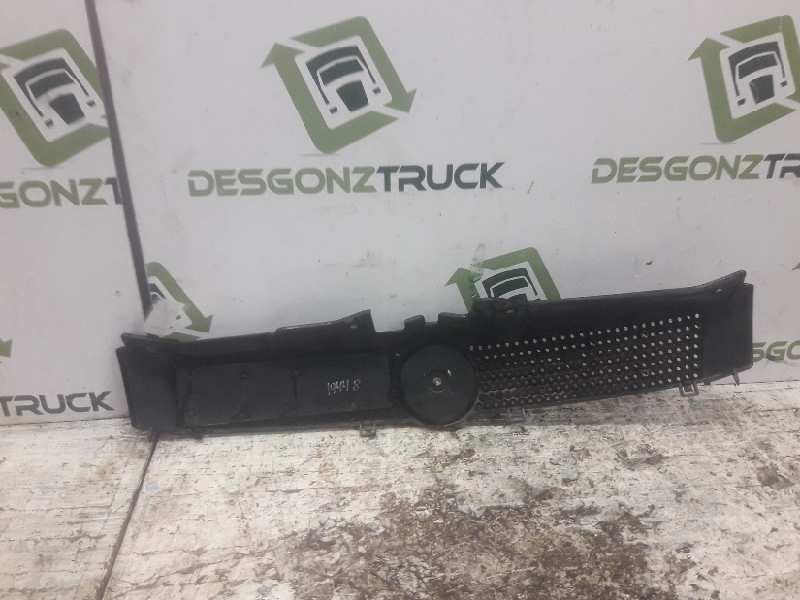 Recambio de rejilla delantera central para fiat panda (169) 1.1 8v referencia OEM IAM   