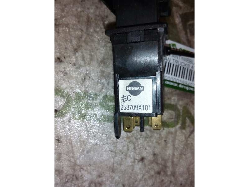 Recambio de boton antiniebla para nissan trucks atleon 35.15 referencia OEM IAM 253709X101  