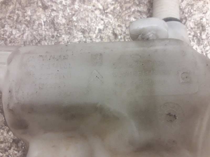 Recambio de deposito limpia para citroën c4 grand picasso avatar referencia OEM IAM 9681875180 9681875580 