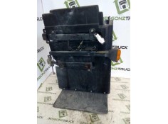 Recambio de guardabarros eje delantero derecho para nissan trucks atleon 35.15 referencia OEM IAM   