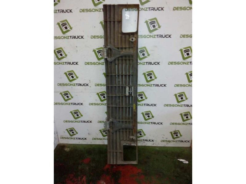 Recambio de calandra para iveco serie m chasis  (145-17) 130 kw tráfico urbano referencia OEM IAM   