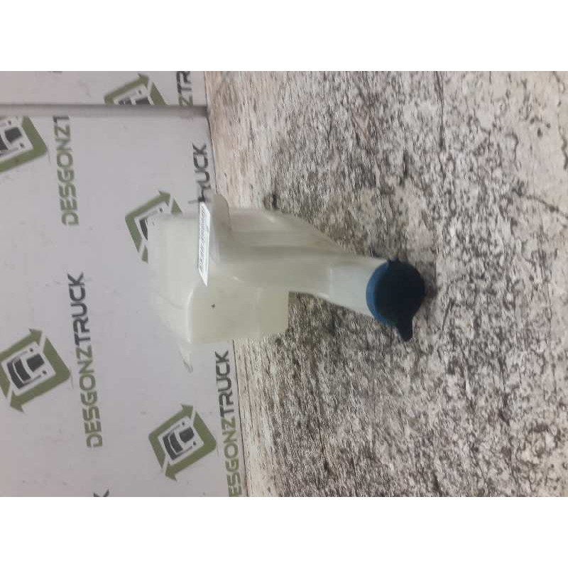 Recambio de deposito limpia para iveco daily caja cerrada (1999 =>) 35 - s 11 caja cerrada referencia OEM IAM 500336393  