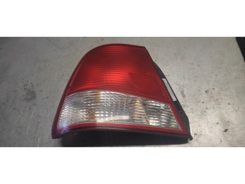 Recambio de piloto trasero izquierdo para hyundai accent (lc) gl 5p referencia OEM IAM   