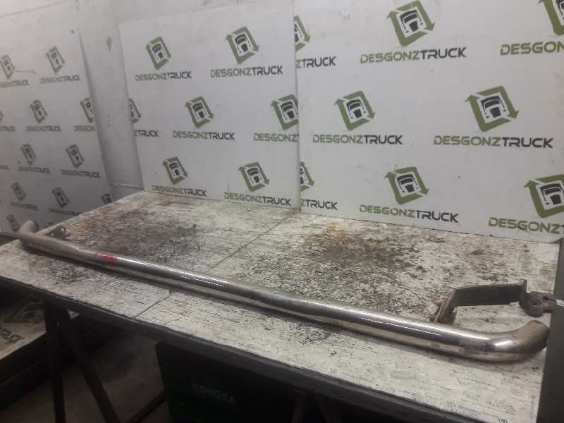 Recambio de estribo izquierdo para kia carnival ii 2.9 cdri ex referencia OEM IAM   