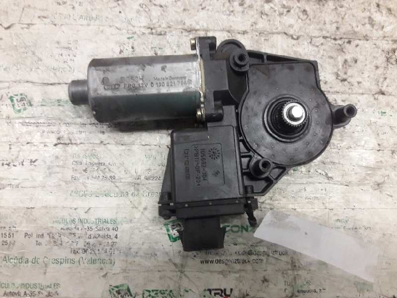 Recambio de motor elevalunas trasero derecho para opel vectra b berlina básico (1999) referencia OEM IAM 0130821794  