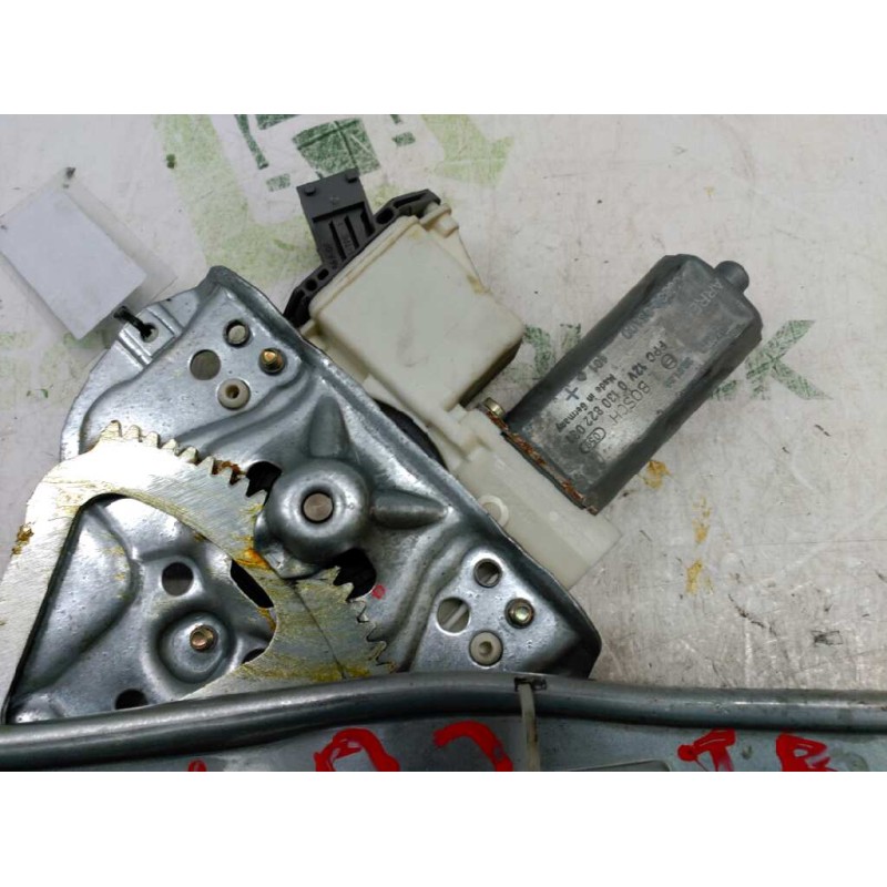 Recambio de elevalunas trasero derecho para toyota avensis wagon (t25) 2.0 d-4d executive referencia OEM IAM 6983005100  