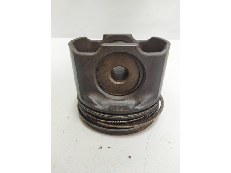 Recambio de piston para volvo fh xxx fg 4x2 low corto referencia OEM IAM 22106875  