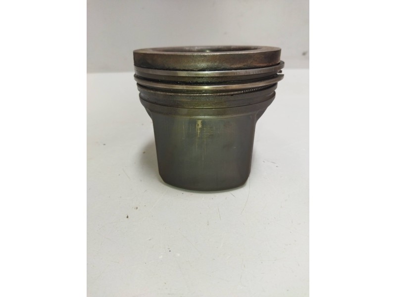 Recambio de piston para volvo fh xxx fg 4x2 low corto referencia OEM IAM 22106875  