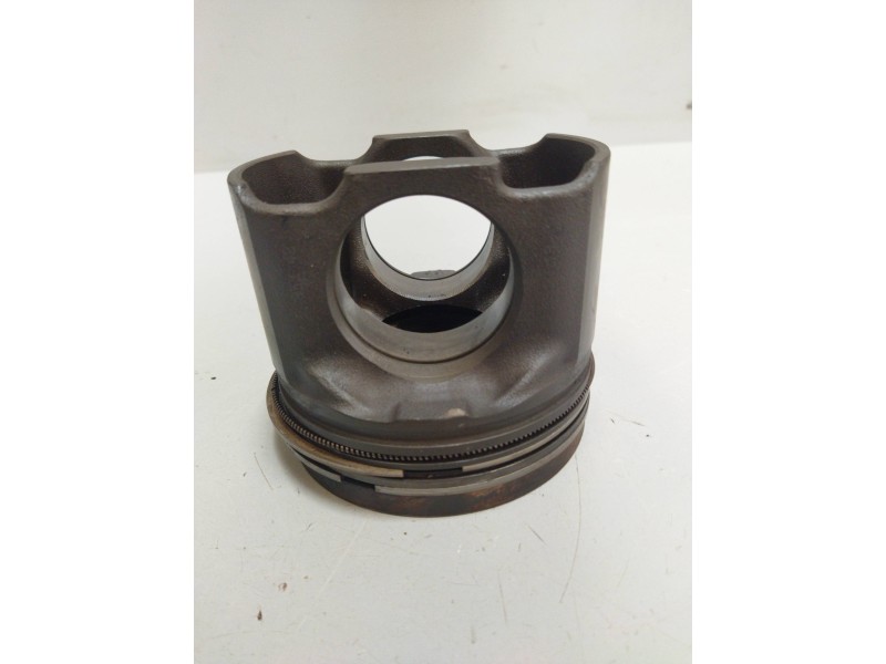 Recambio de piston para volvo fh xxx fg 4x2 low corto referencia OEM IAM 22106875  
