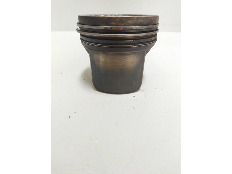 Recambio de piston para volvo fh xxx fg 4x2 low corto referencia OEM IAM 22106875  