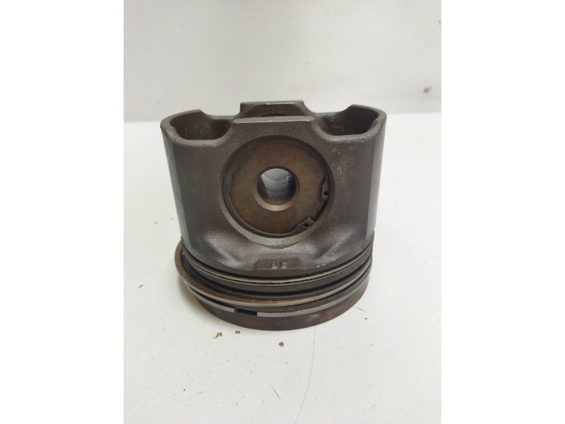 Recambio de piston para volvo fh xxx fg 4x2 low corto referencia OEM IAM 22106875  