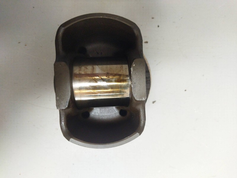 Recambio de piston para volvo fh xxx fg 4x2 low corto referencia OEM IAM 22106875  