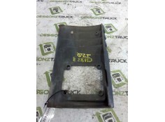 Recambio de molduras delanteras para iveco serie m chasis  (145-17) 130 kw tráfico urbano referencia OEM IAM 4786008 MOLDURA PIL 2