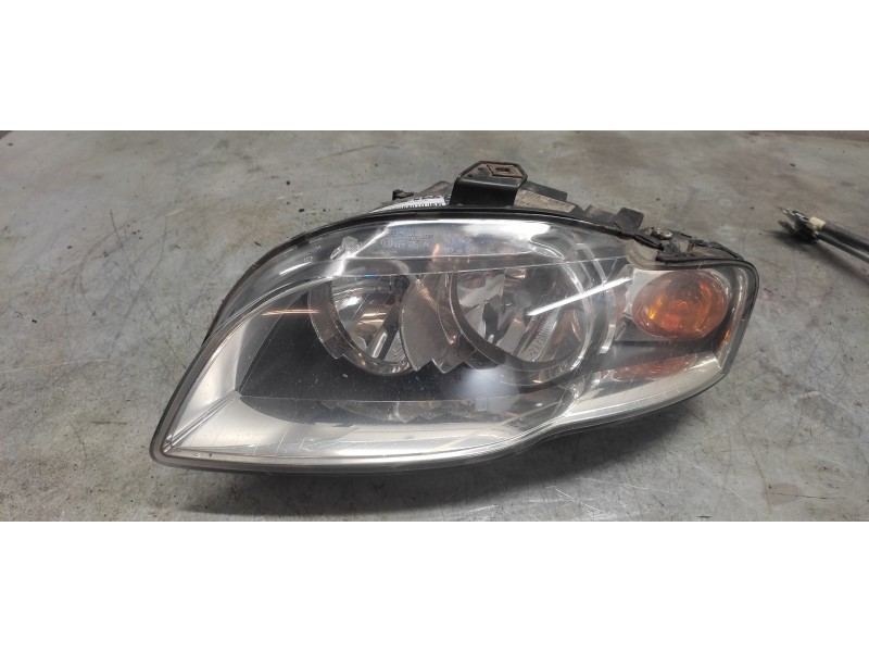 Recambio de faro izquierdo para audi a4 berlina (8e) 1.9 tdi referencia OEM IAM 8E0941003AK 9 PINS 