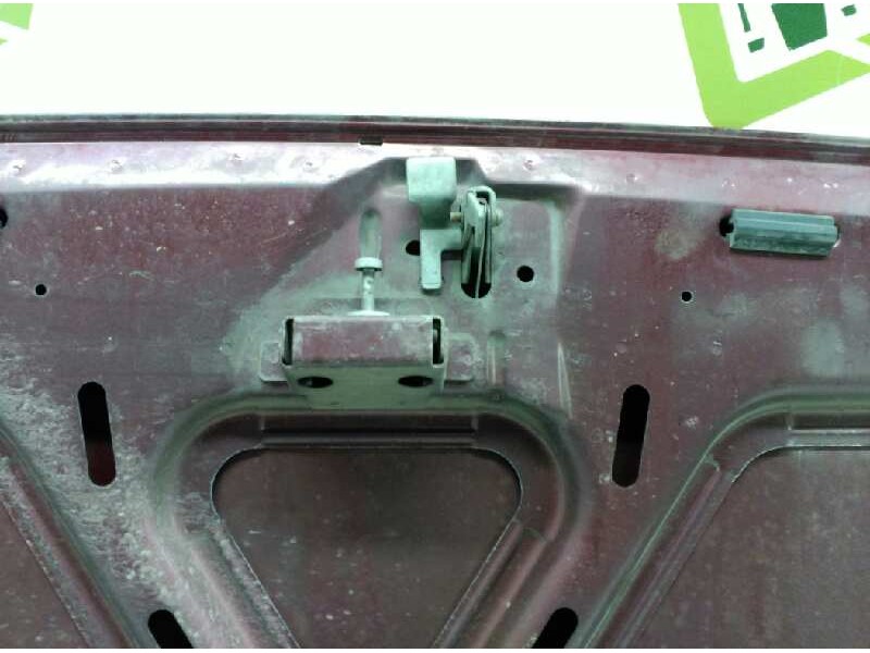 Recambio de capo para peugeot 806 universal studios port aventura referencia OEM IAM   