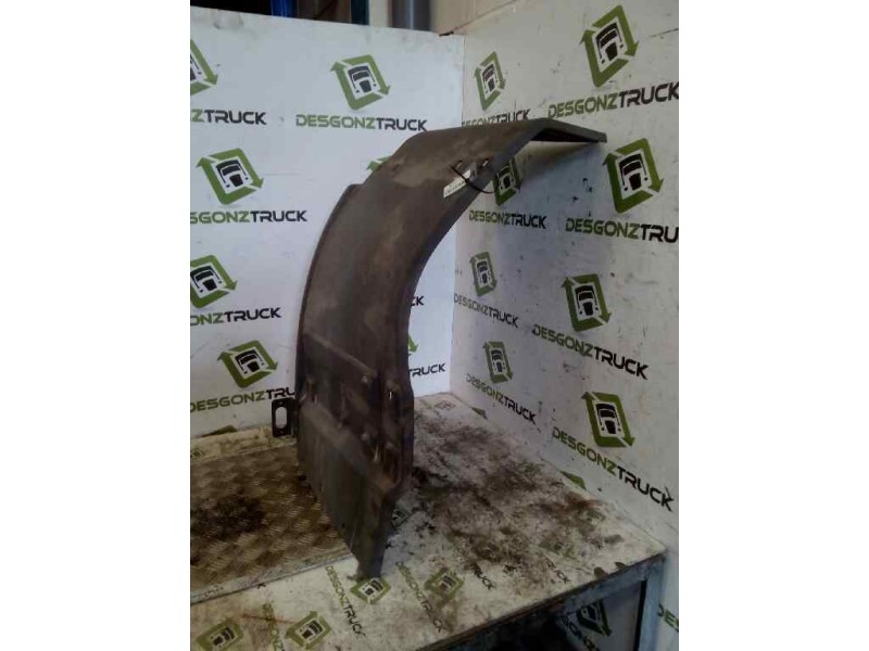 Recambio de guardabarros delantero izquierdo para iveco stralis (ad/at) fg ad   4x2 tráfico urbano referencia OEM IAM   