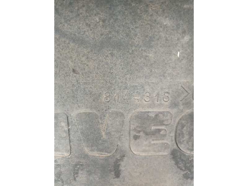 Recambio de moldura trasera cabina para iveco eurotech (mp) 9.5 diesel referencia OEM IAM 8144318 DERECHA 