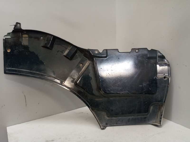 Recambio de moldura puerta delantera izquierda para iveco stralis (as) 12.9 diesel referencia OEM IAM 504211612  