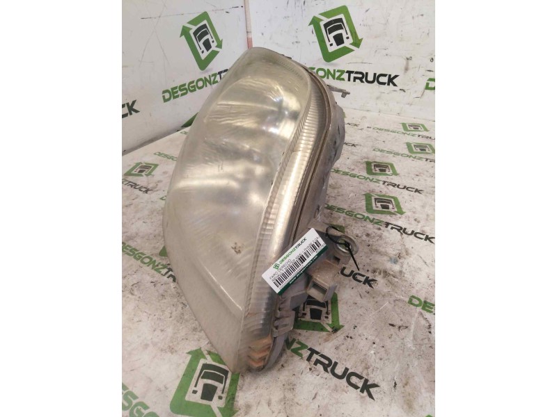 Recambio de faro derecho para renault mascott fg 120. 35/55/65 cabina individual referencia OEM IAM 8200163518  