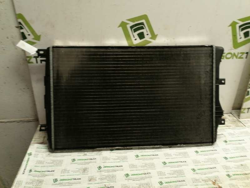 Recambio de radiador agua para seat leon (1p1) comfort limited referencia OEM IAM 1K0121253AA  