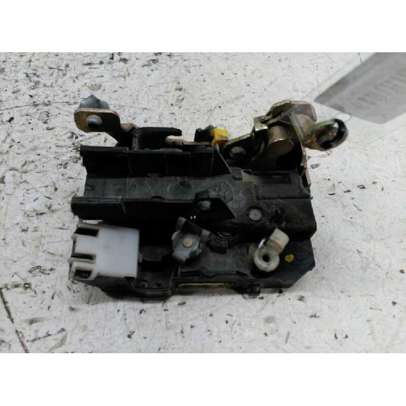 Recambio de cerradura puerta delantera izquierda para renault laguna (b56) 2.0 d rn (b56f/g) referencia OEM IAM   