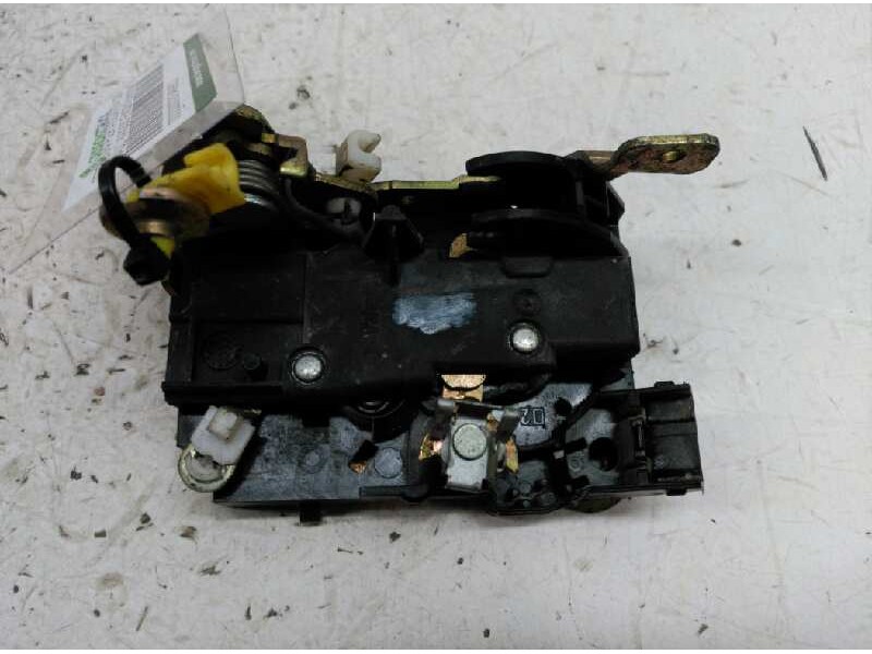 Recambio de cerradura puerta delantera derecha para renault kangoo (f/kc0) authentique oasis referencia OEM IAM   