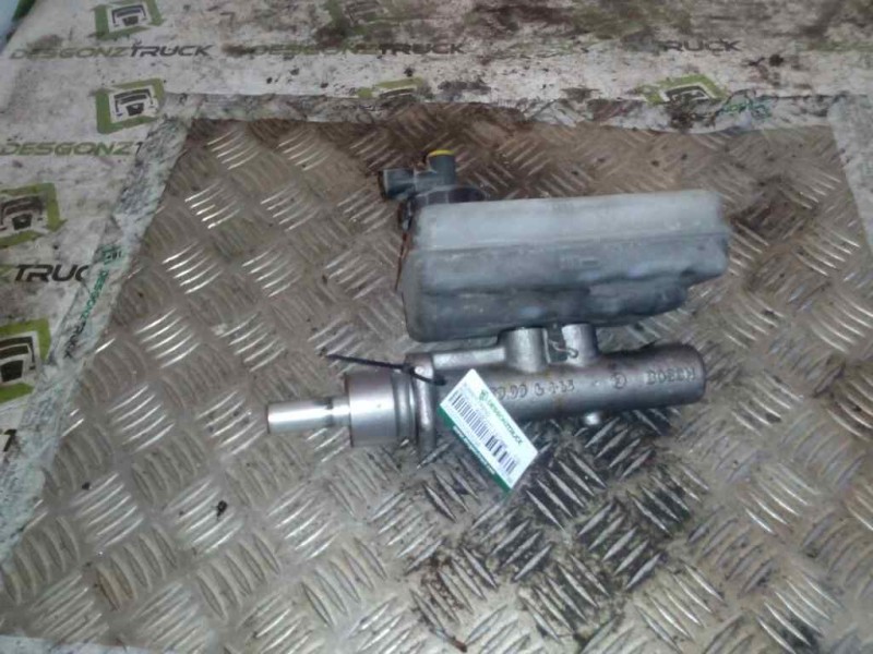 Recambio de bombin freno para renault mascott 2.8 diesel referencia OEM IAM 21027999  