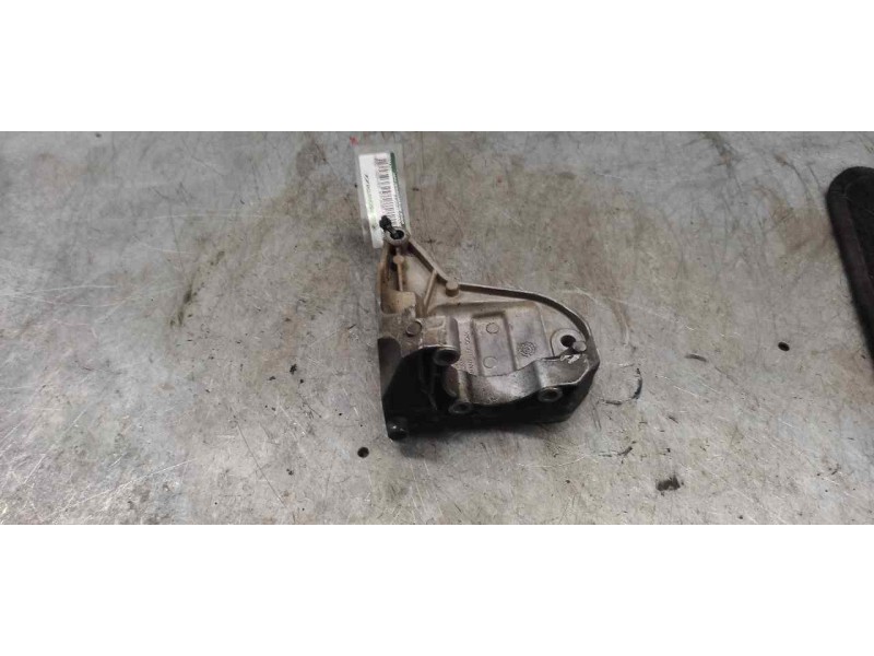 Recambio de soporte para bmw serie 1 berlina (e81/e87) 120d referencia OEM IAM 7692974546  