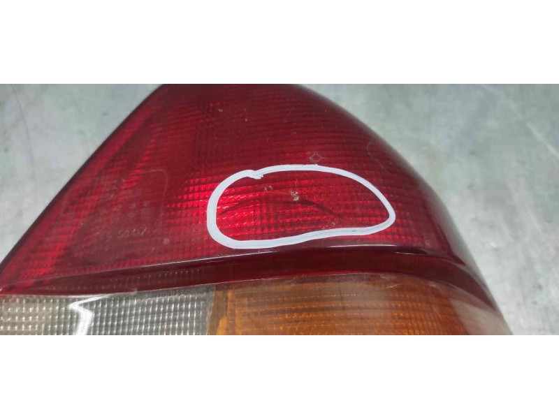 Recambio de piloto trasero derecho para mercedes-benz clase c (w202) berlina referencia OEM IAM 2028200264 7 PINS 