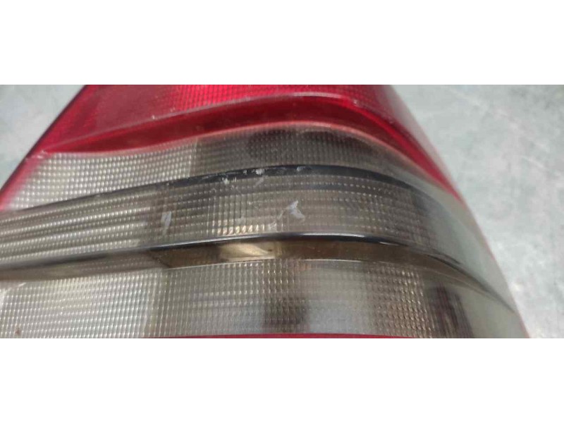 Recambio de piloto trasero derecho para mercedes-benz clase c (w202) berlina referencia OEM IAM 2028201264 7 PINS 