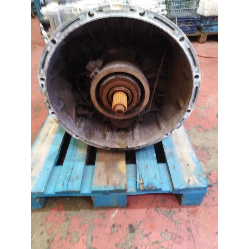 Recambio de caja cambios para renault premium route 2006 fas 4x2 larga distancia referencia OEM IAM AT2412D SP3190584 1100056671