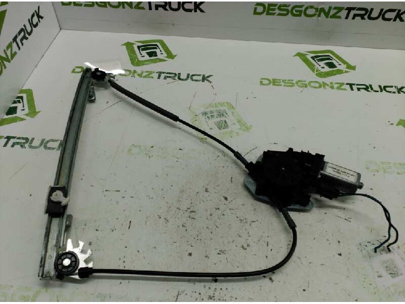 Recambio de elevalunas delantero derecho para renault megane i coach/coupe (da0) 2.0 alize referencia OEM IAM 8200038152  
