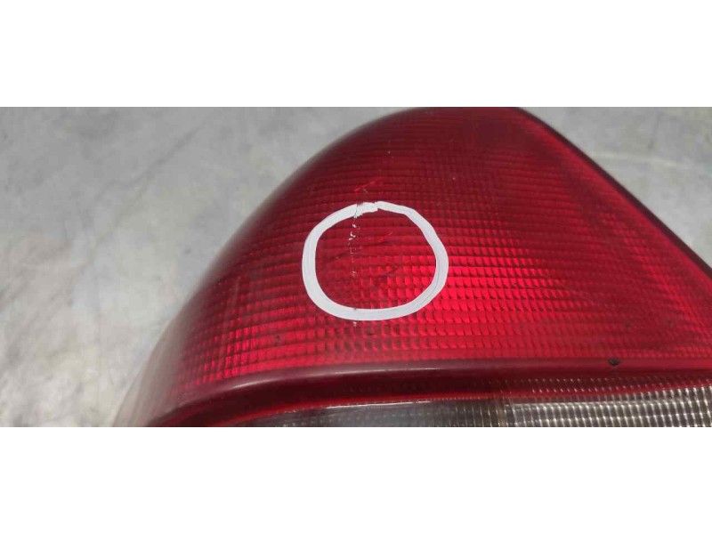 Recambio de piloto trasero izquierdo para mercedes-benz clase c (w202) berlina referencia OEM IAM 2028200964 7 PINS 