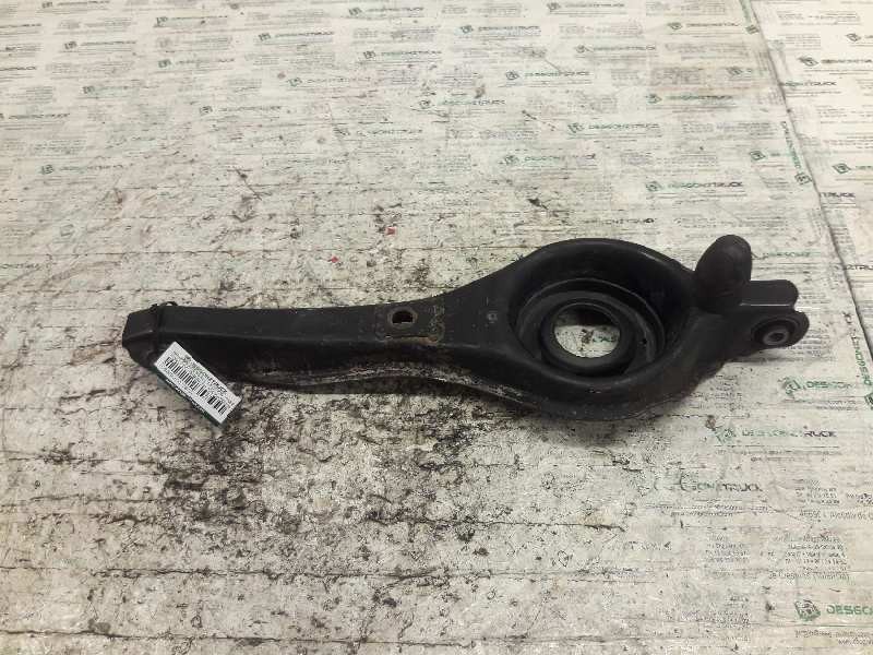 Recambio de brazo suspension inferior trasero derecho para ford focus berlina (cap) ambiente (d) referencia OEM IAM 1517403  