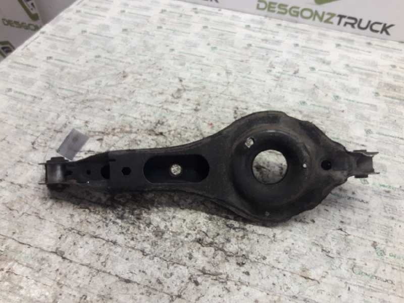 Recambio de brazo suspension inferior trasero derecho para ford focus berlina (cap) ambiente (d) referencia OEM IAM 1517403  