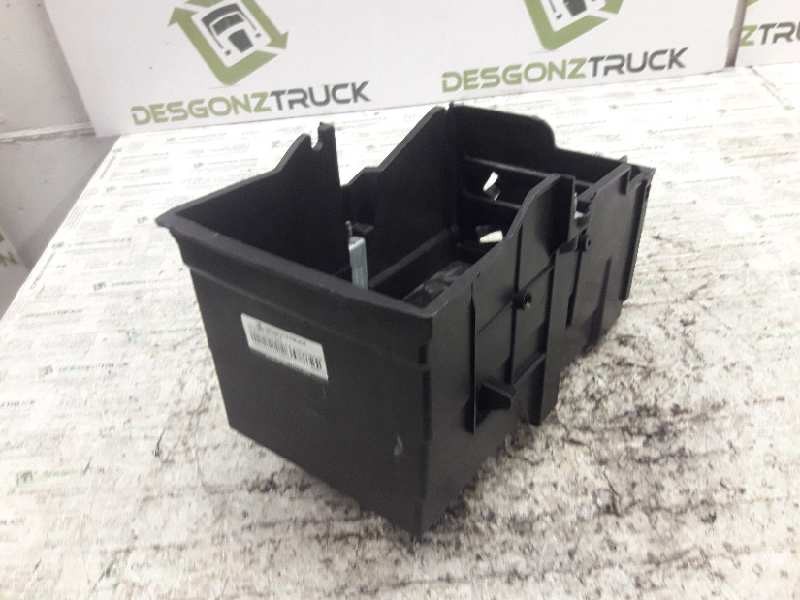 Recambio de soporte bateria para ford focus berlina (cap) ambiente (d) referencia OEM IAM   