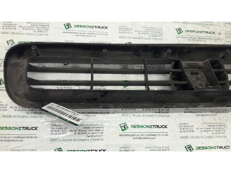 Recambio de rejilla delantera central para fiat scudo (222) 2.0 jtd familiar (5 asientos) referencia OEM IAM   