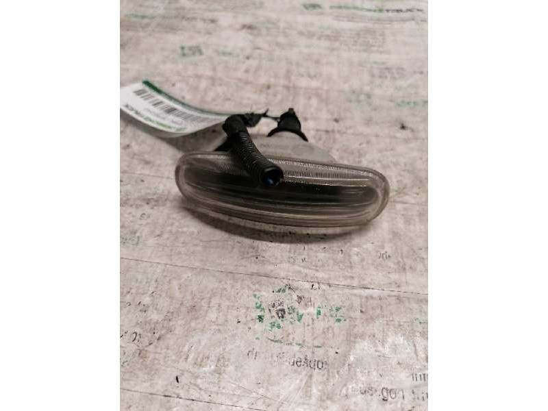 Recambio de piloto lateral derecho para fiat fiorino referencia OEM IAM 51942933 2 CABLES 
