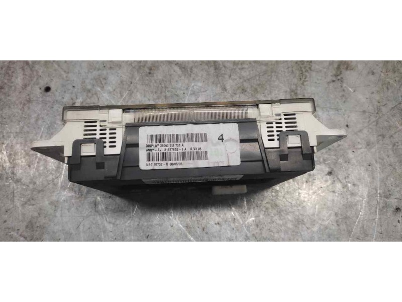 Recambio de pantalla multifuncion para nissan almera (n16/e) acenta referencia OEM IAM 21677652 NS0115732R 