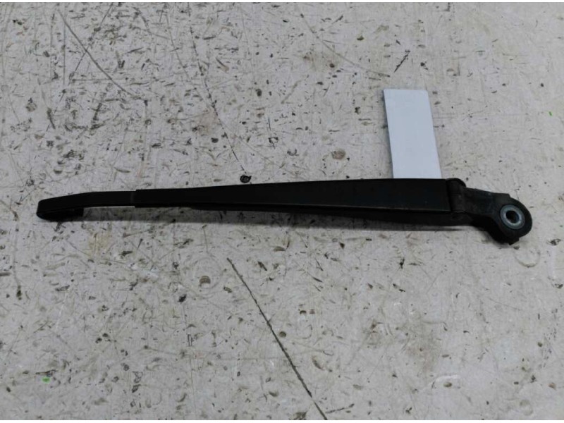 Recambio de brazo limpia trasero para volkswagen golf iv berlina (1j1) conceptline referencia OEM IAM 1J6955707A  