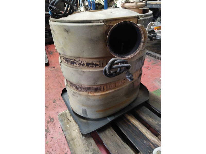 Recambio de catalizador para renault magnum ab 2005 12.8 diesel referencia OEM IAM 7420579353  