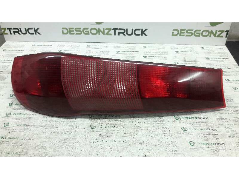 Recambio de piloto trasero derecho para fiat punto berlina (176) td 60 cult referencia OEM IAM   