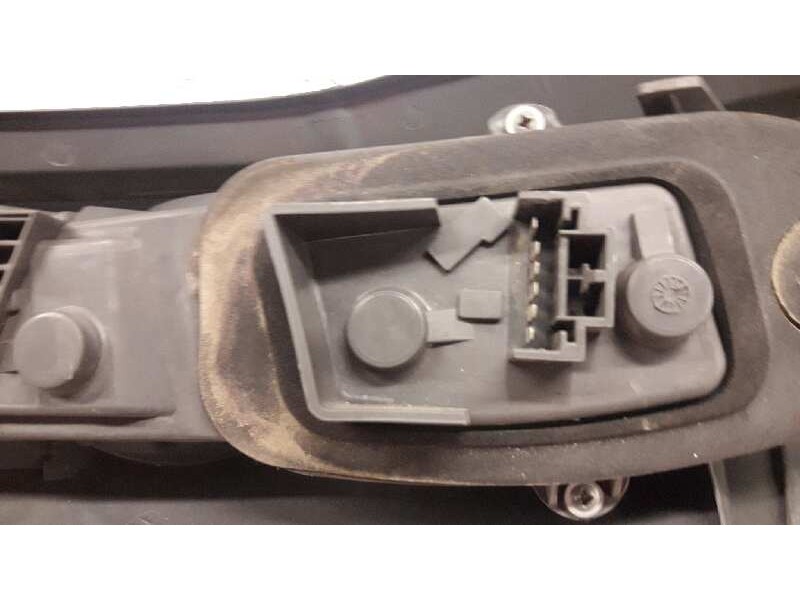 Recambio de piloto trasero derecho para fiat punto berlina (176) td 60 cult referencia OEM IAM   