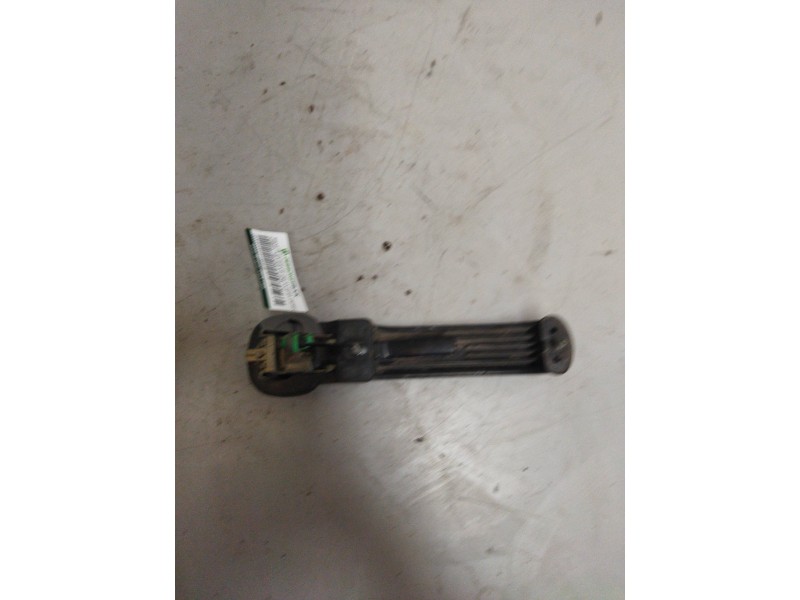 Recambio de maneta exterior delantera derecha para nissan trucks atleon 110 referencia OEM IAM   