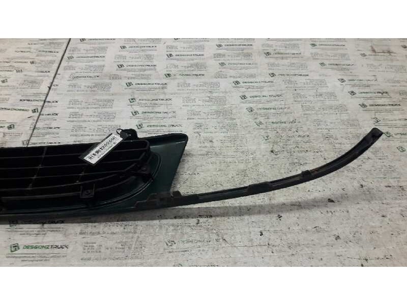 Recambio de rejilla delantera central para seat cordoba berlina (6k2) dream referencia OEM IAM 6K0854643  