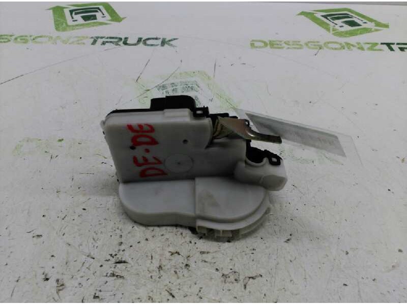 Recambio de cerradura puerta delantera derecha para volkswagen polo berlina (6n2) 1.9 sdi referencia OEM IAM 6N4839016B  