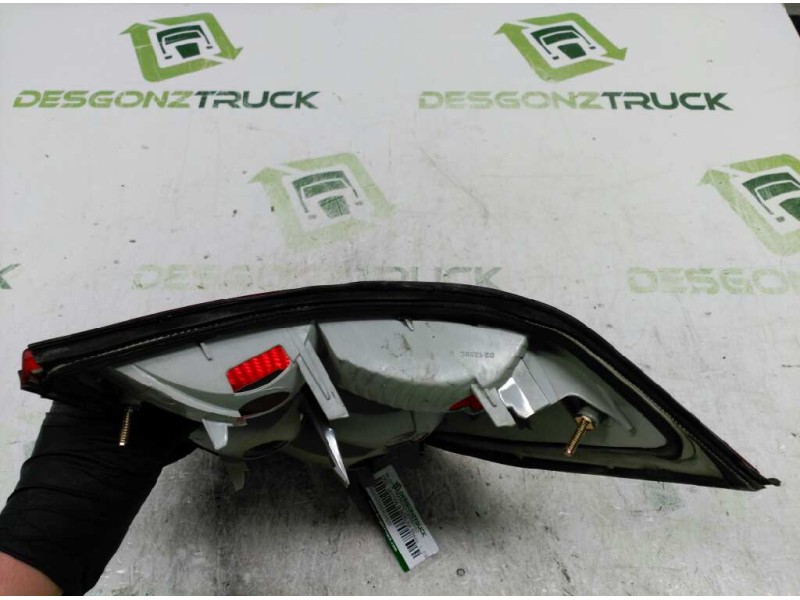 Recambio de piloto trasero derecho para opel vectra b berlina básico referencia OEM IAM   