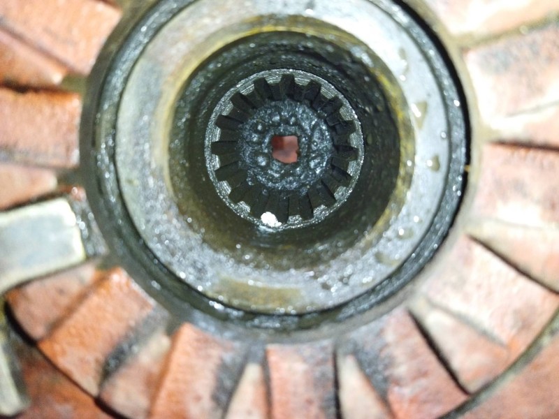 Recambio de grupo para nissan trucks l80.09 l80.14 referencia OEM IAM GD320 RATIO=8X35 