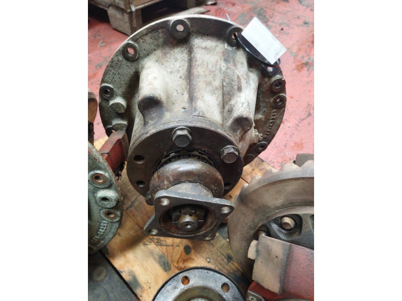 Recambio de grupo para nissan trucks l80.09 l80.14 referencia OEM IAM GD320 RATIO=8X35 